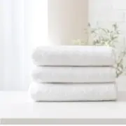 Logan & Mason White Executive 525gsm Commercial Bath Sheet | BnB Supplies