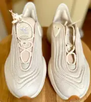 NIB Adidas AdiFOM SLTN Size 9.5 Women in CREAM Sneakers Athletic BRAND NEW $100