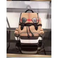 在飛比找Yahoo!奇摩拍賣優惠-Burberry The Rucksack 經典格子後背包 