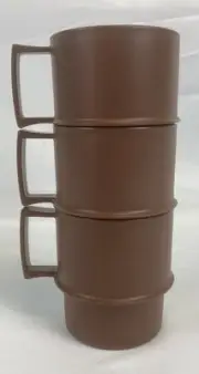 Lot of 3 Vintage Tupperware Coffee Cups w/ Handle Stacking Brown Unused 1312-17