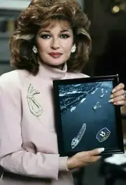 Stephanie Beacham in Dynasty 1989 Historic TV Old Photo 1