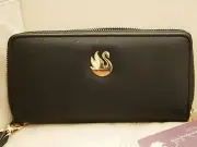 NEW WT BOX GLORIA VANDERBILT BLACK SMOOTH LEATHER ZIP AROUND WALLET CELL SWAN