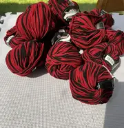 COUPE from AUSTERMANN YARNS: Red & Black Polyester Tape: No Wool: Lot 13