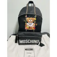 在飛比找蝦皮購物優惠-<二手.九成新>MOSCHINO 花朵鞦韆泰迪熊圖騰後背包(