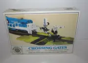 Bachmann Dual Action N Scale Train Crossing Gates Model #46720 NEW