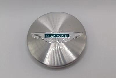 NEW WINGS LOGO Aston Martin Wheel Centre Badge - Silver/Green