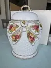 Royal Albert Old Country Roses Bow Basketweave Biscuit Barrel/Canister/Jar