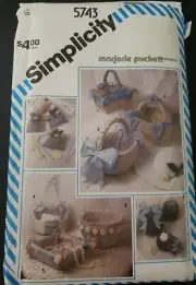 Simplicity 5743 String Quilted Dresser Accessories basket sachet SEWING PATTERN
