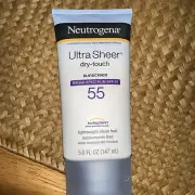 Neutrogena Ultra Sheer Dry-Touch Sunscreen Lotion, Broad Spectrum SPF 55 UVA/UVB