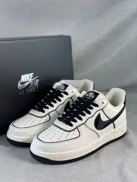 在飛比找Yahoo!奇摩拍賣優惠-NIKE AIR FORCE 1 07 LOW 經典低筒百搭