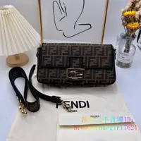 在飛比找蝦皮購物優惠-二手精品 FENDI 芬迪 BAGUETTE 金扣老花Log