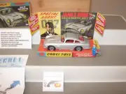Corgi James Bond Aston Martin DB5 new issue Goldfinger 1965 RT26101S mint boxed