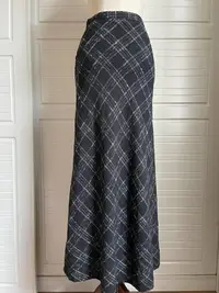在飛比找Yahoo!奇摩拍賣優惠-品牌Ko Yat黑色格子裙菱格裙黑白格紋裙超長裙復古vint