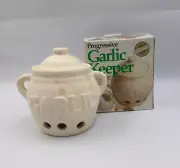 Garlic Keeper Holder Crock Jar with Lid Vintage Unglazed Ceramic Beige NWB