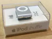 Apple iPod Shuffle 2nd Generation Silver (1 GB) New **SEALED** A1204, PB225LL/A