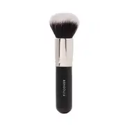 Perfecting Foundation Brush