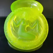 Uranium Glass Box Nude Woman Vaseline Yellow Frosty Matte Glass Trinket Box