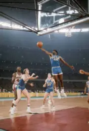 Ucla Lucius Allen In Action College Basketball 1968 OLD PHOTO