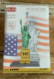 Statue Of Liberty Micro Blocks By Dovob…never Been Opened