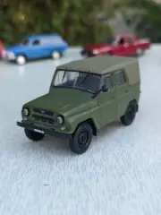 Diecast Soviet car UAZ 469 УАЗ 469 DeAGOSTINI 1/43 Scale