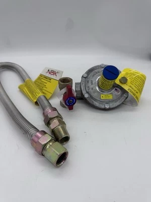 24” FLEXIBLE GAS HOSE 1/2” PIPE THREAD 5/8” FLARE. WITH 1/2” REGULATOR AND VALVE