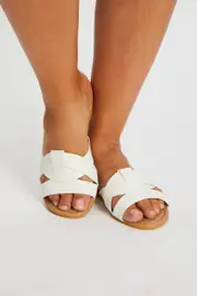 White Cut Out Flat Sliders