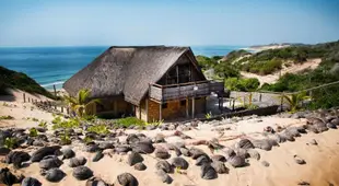 Golden Palms Beach Resort Mozambique