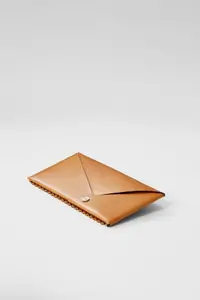 在飛比找樂天市場購物網優惠-Envelope 巧摺長夾 蜂蜜色 植鞣皮革卡片夾/零錢包
