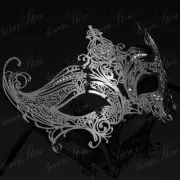 Womens Royal Queen Filigree Laser-Cut Metal Venetian Masquerade Mask [Silver]