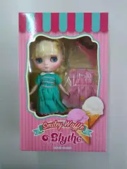 TAKARA TOMY Midi Blythe Smiley Waffle Doll Figure Shop Limited