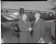 Bidding goodbye Dean Acheson handshake United States Ambassador Can- 1952 Photo