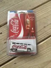 VW Drag Bus Custom Hot Wheels Coca Cola Marilyn Monroe Series w/RR