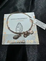 ALEX AND ANI Mussel Shell