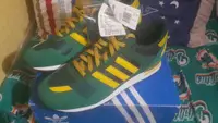 在飛比找旋轉拍賣優惠-adidas zx 700