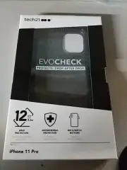 Tech21 Evo Check Slim Protective Case Black Smokey Clear For iPhone 11 Pro