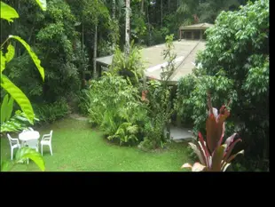 瀑布度假村Daintree Deep Forest Lodge