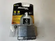 Master Lock Magnum 2-1/2 Inch Padlock 1-1/2 Inch Shackle (M15XKADLF)