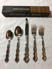 NOS Oneida Deluxe Mozart 5 Piece Place Setting Stainless Flatware NEW OLD STOCK