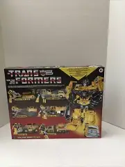 Transformers Collaborative: Tonka Mash-Up TONKANATOR Target Exclusive IN HAND