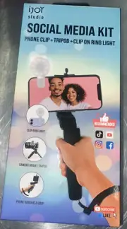 Social Media Kit Vlog With Phone Clip, Tripod, and Clip On Ring Light Video