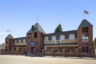 Red Lion Inn & Suites Abbotsford