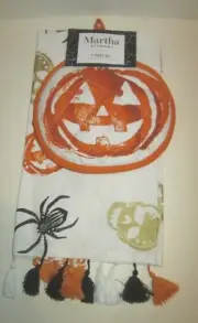 HALLOWEEN FRINGED KITCHEN TOWEL & QUILTED PUMPKIN OVEN MITT POTHOLDER SET