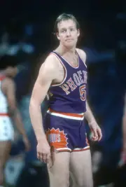 Dick Van Arsdale Phoenix Suns looks on v the Washington Bullets a- 1976 Photo