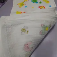 在飛比找蝦皮購物優惠-現貨💐日本設計蜂巢式童巾 二層毛巾 白色紗布巾 掛勾擦手巾 