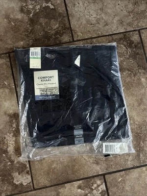 NWT Dockers Comfort Khaki Classic Fit Pleated Navy Pants 34x34