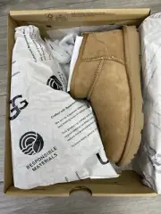 UGG Australia Classic Ultra Mini II Sheepskin Lined Winter Boots Kids Size 5