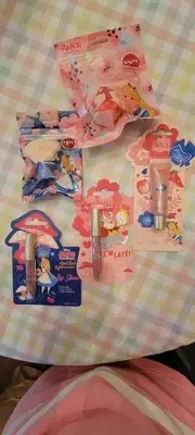 Disneys Alice In Wonderland Makeup