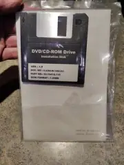 DVD/CD-ROM Drive Installation 3.5 Floppy Disk Ver 1.0 Part 53.1041G.110 W/ Cord