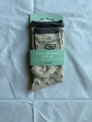 Pearhead Mom & Baby Sock Set