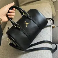 在飛比找蝦皮購物優惠-美國代購Nike Air Jordan波士頓圓筒單肩手提女包